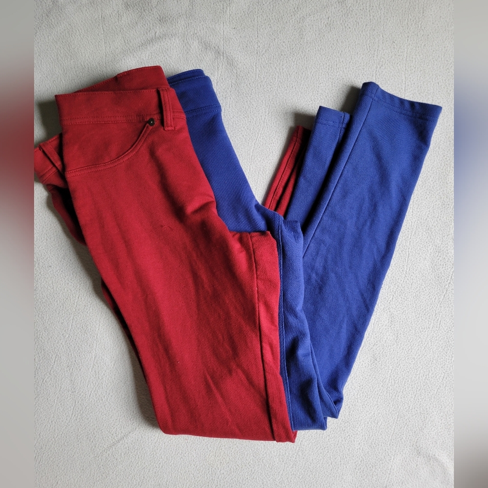 Bundle of pants Poof Excellence and Zenana Outfitters, Juniors size M,